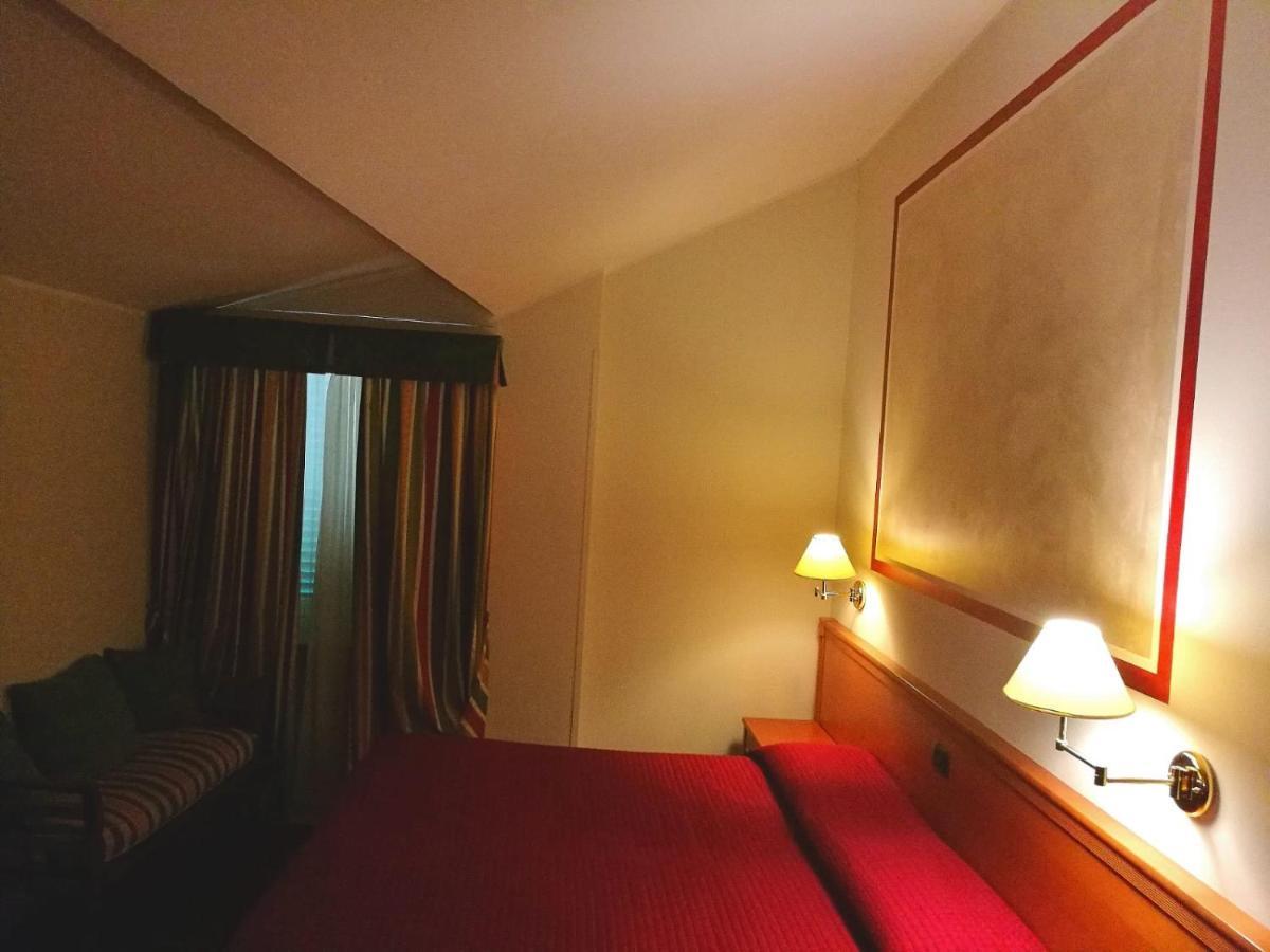 Hotel La Luna لوكا المظهر الخارجي الصورة