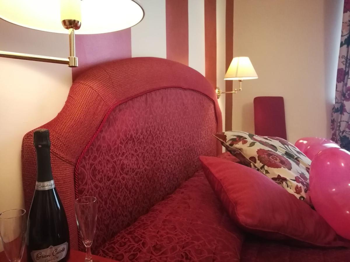 Hotel La Luna لوكا المظهر الخارجي الصورة