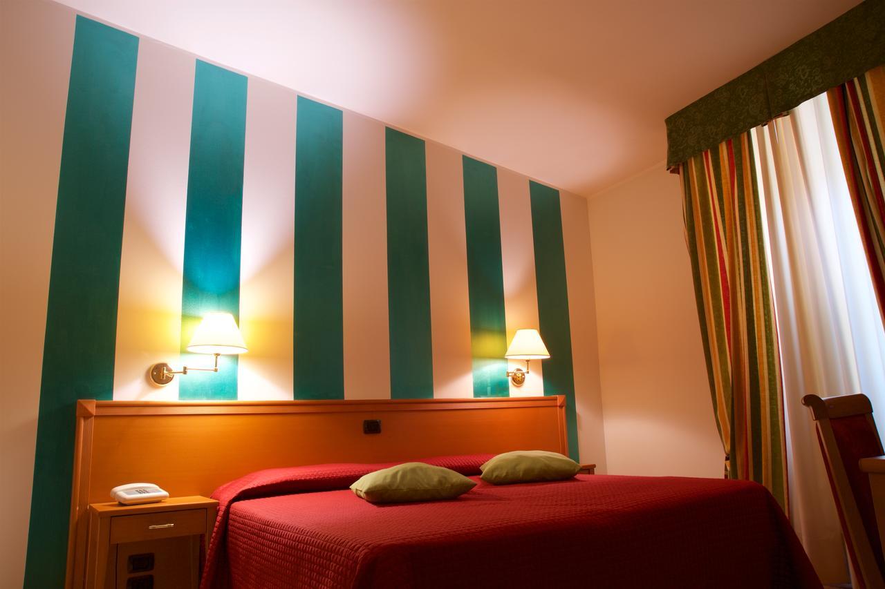 Hotel La Luna لوكا المظهر الخارجي الصورة