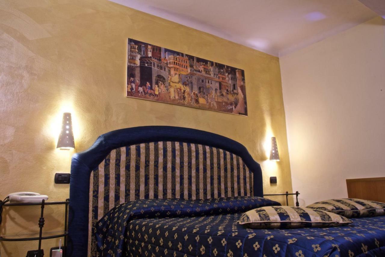 Hotel La Luna لوكا المظهر الخارجي الصورة